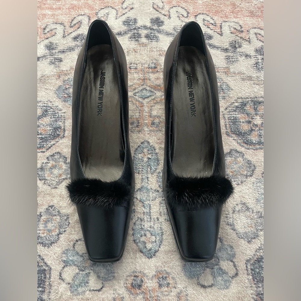 90s Vintage Black Leather Old Money Parisian Chic Preppy Kitten Heels Women’s 8